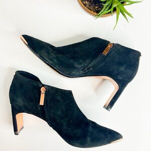 TED BAKER London Ankle Boots | Black Suede Rose Gold Accent Pointed Toe EU 39.5